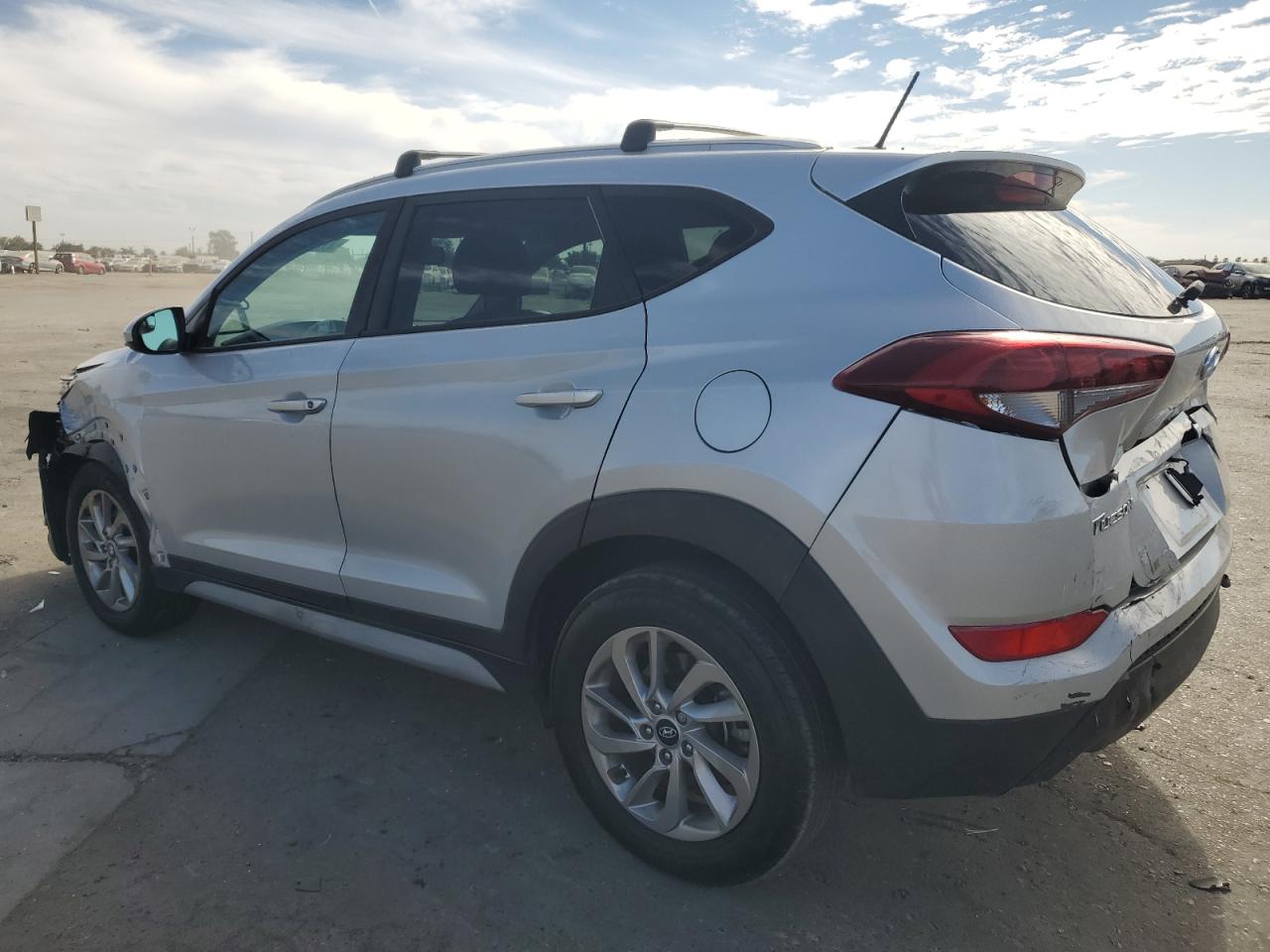 2017 Hyundai Tucson - Image 2