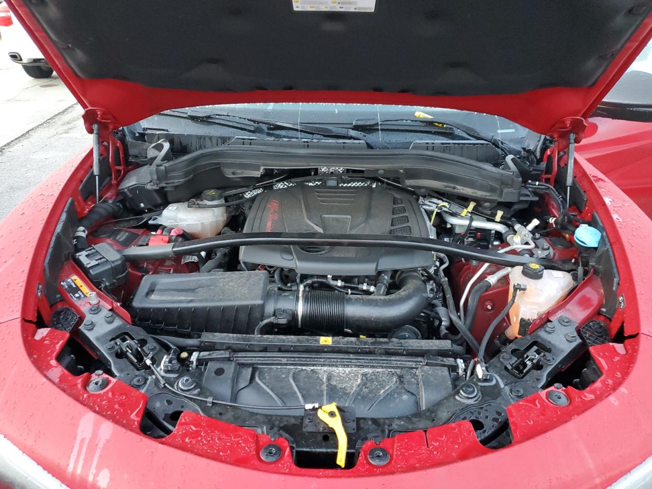 2020 Alfa Romeo Stelvio - Image 12
