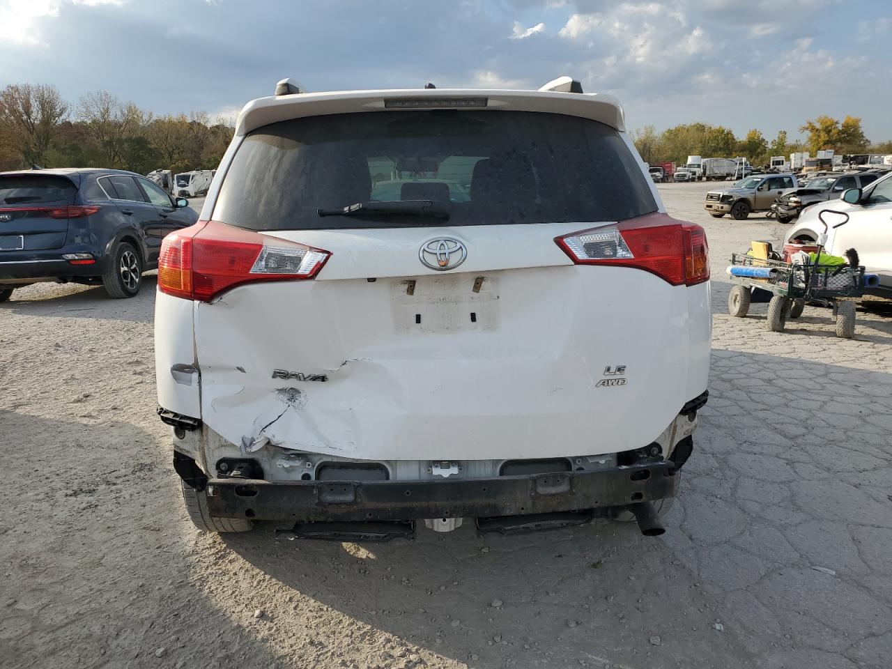 VIN 2T3BFREVXDW028583 2013 TOYOTA RAV4 no.6