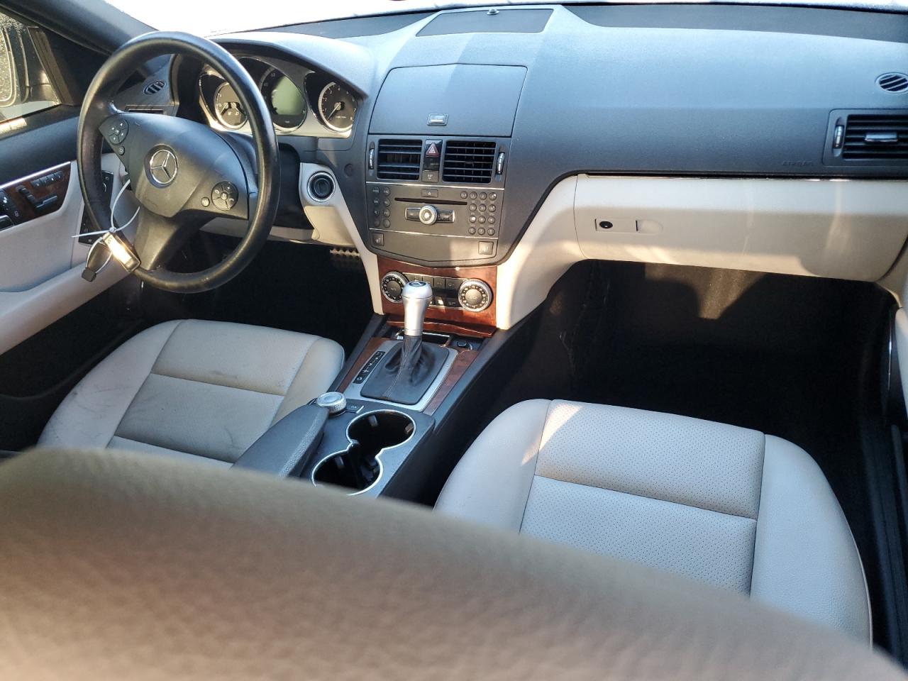 2009 Mercedes-Benz C 300 VIN: WDDGF54XX9R084957 Lot: 73892004