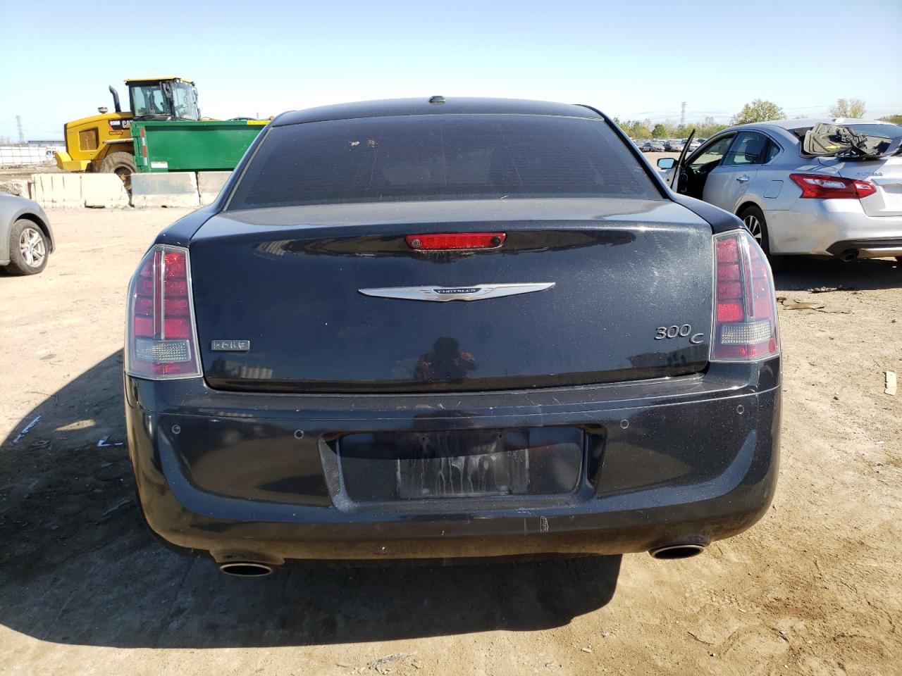 2C3CCADT5DH727512 2013 Chrysler 300C Varvatos