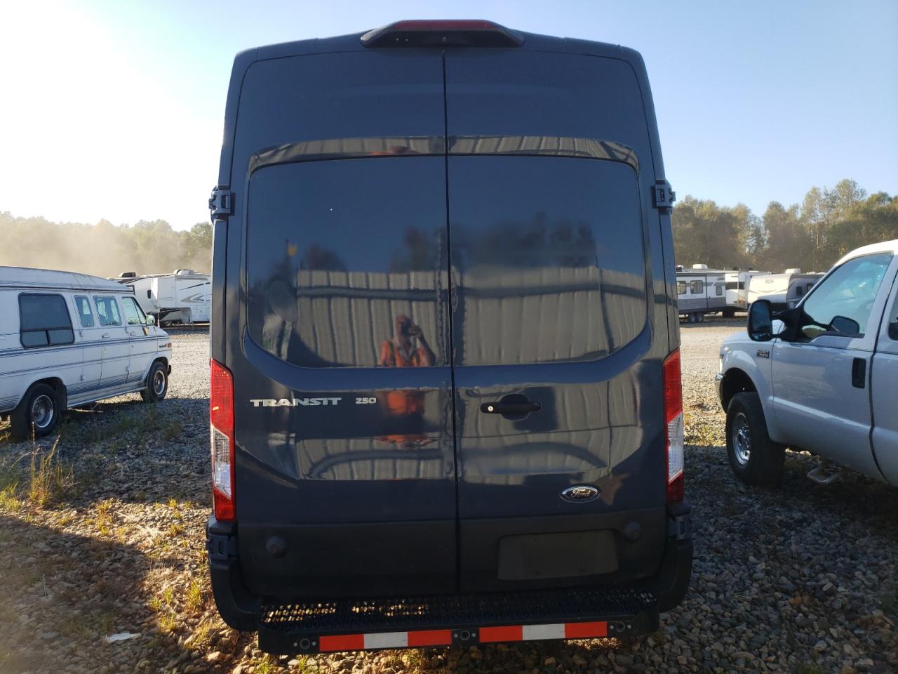 2019 Ford Transit T-250 VIN: 1FTYR3XM0KKB28913 Lot: 77330714