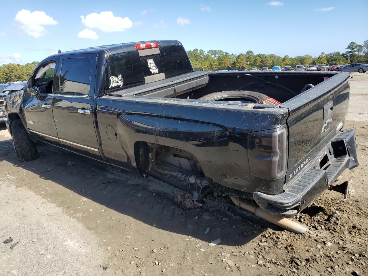 2015 Chevrolet Silverado - Image 2