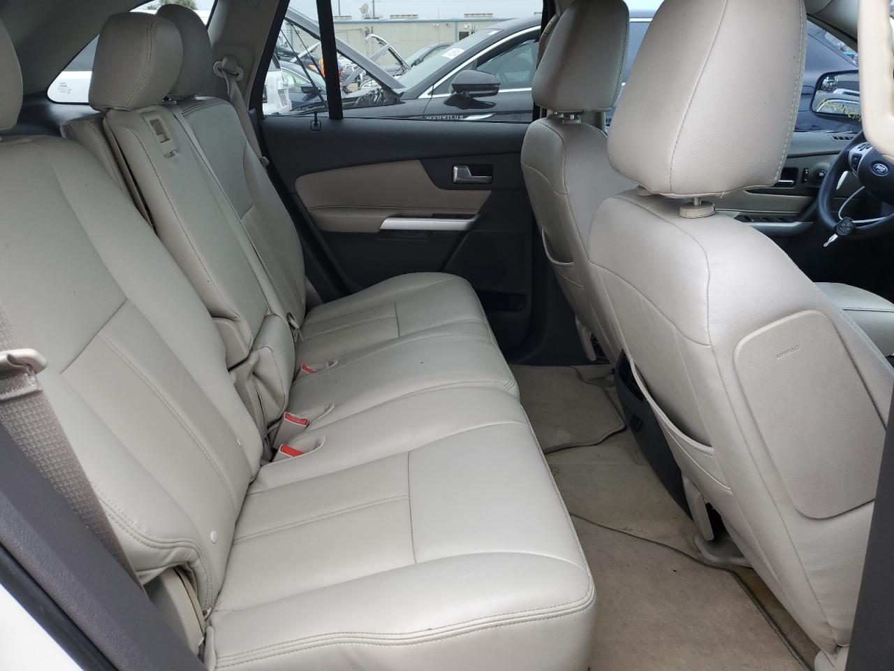 2011 Ford Edge - Image 11