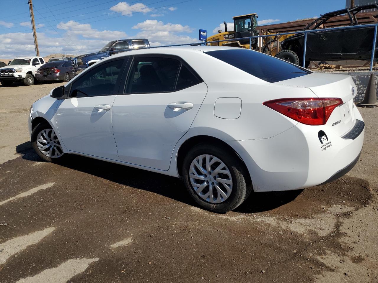 VIN 2T1BURHE5JC013254 2018 TOYOTA COROLLA no.2