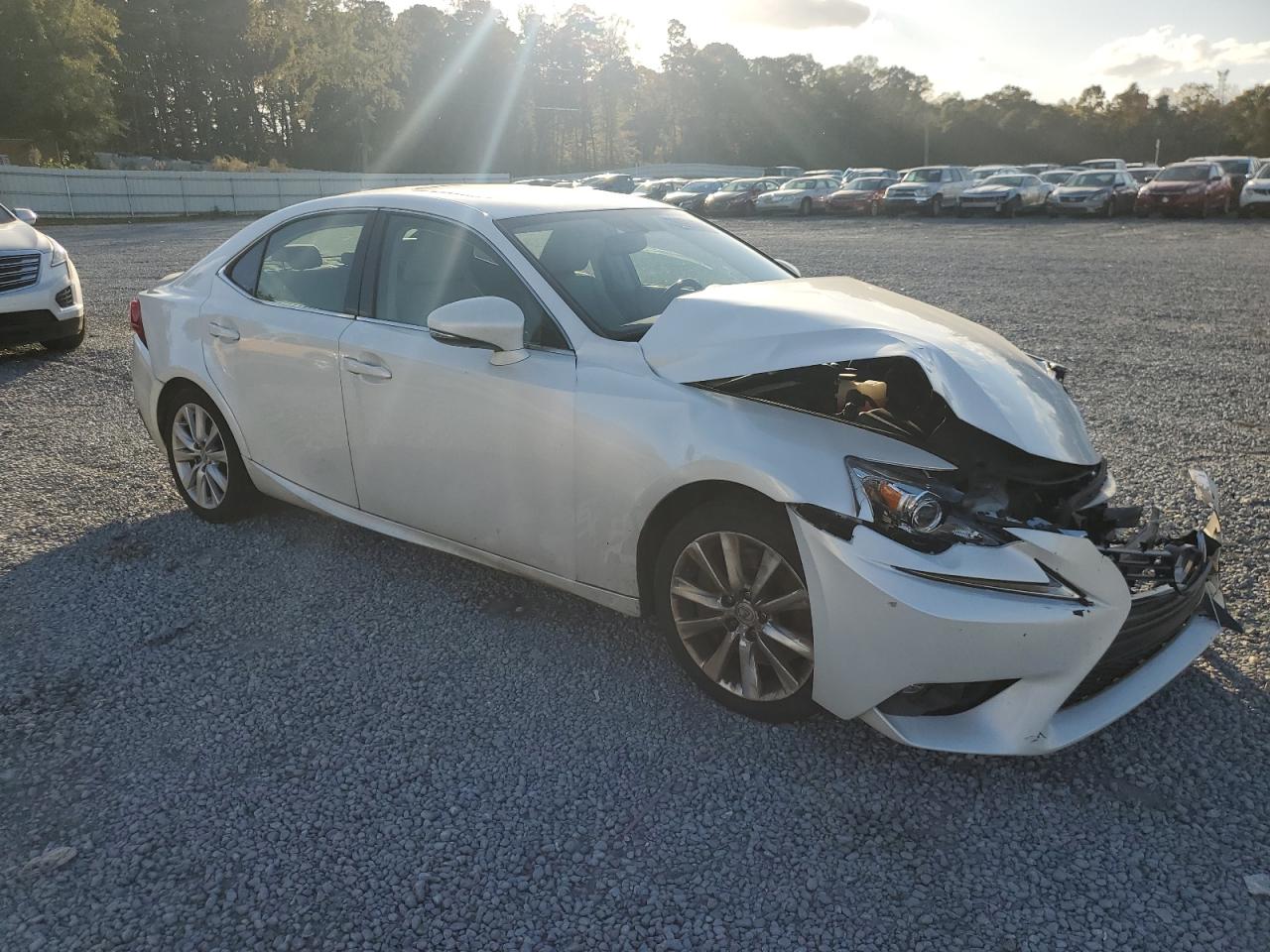 2016 Lexus IS - Image 4