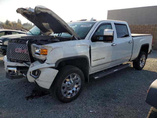 2017 Gmc Sierra K2500 Denali за продажба в Mentone, CA - Front End