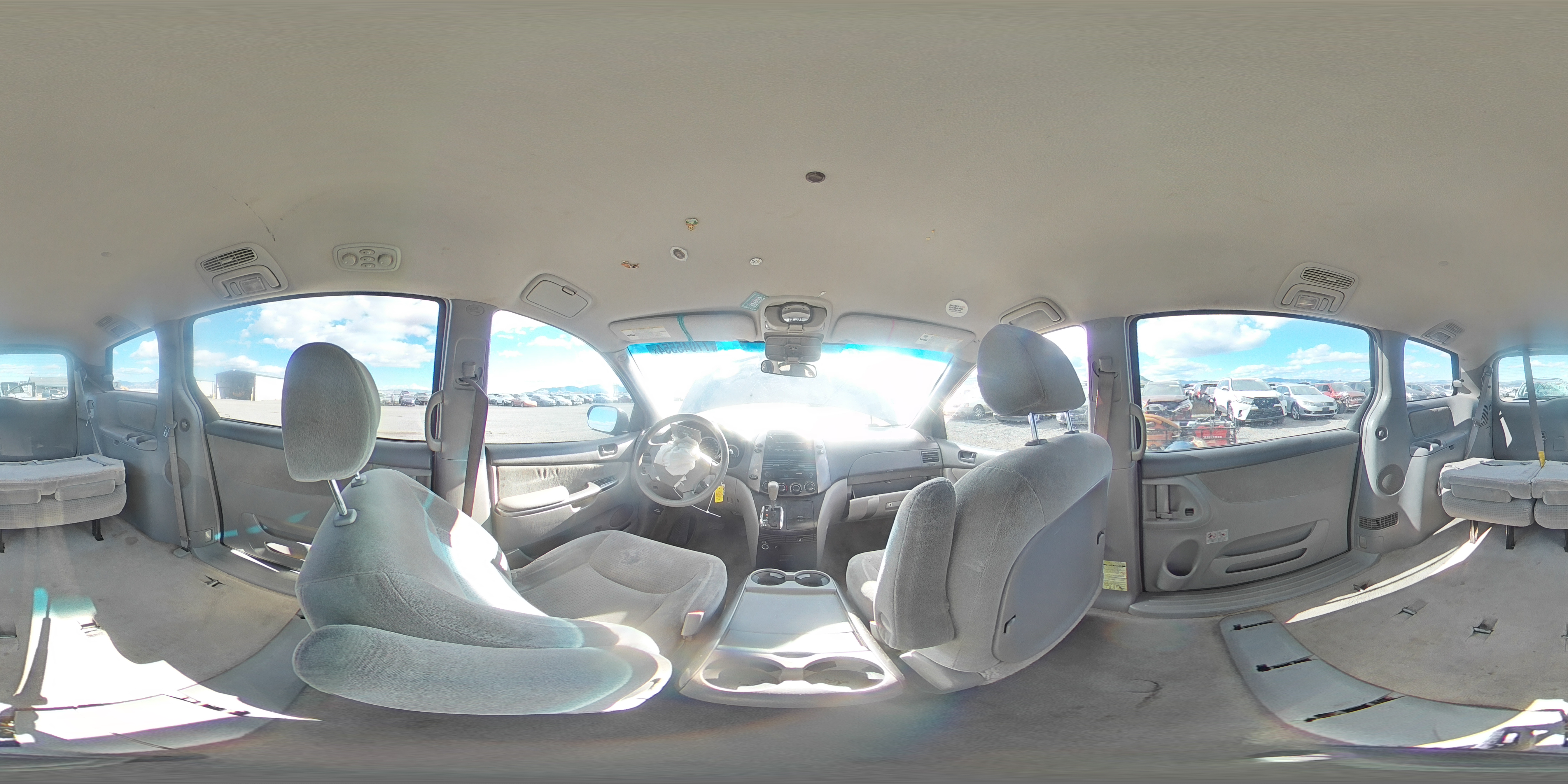 2007 Toyota Sienna - Image 14