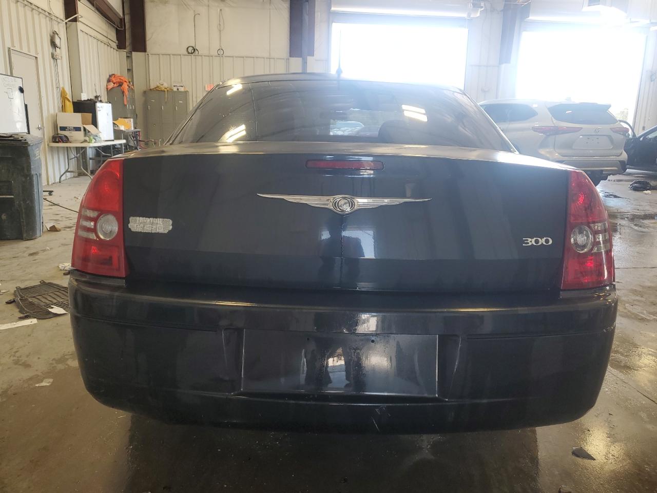 2008 Chrysler 300 Lx VIN: 2C3LA43R08H245369 Lot: 64576155