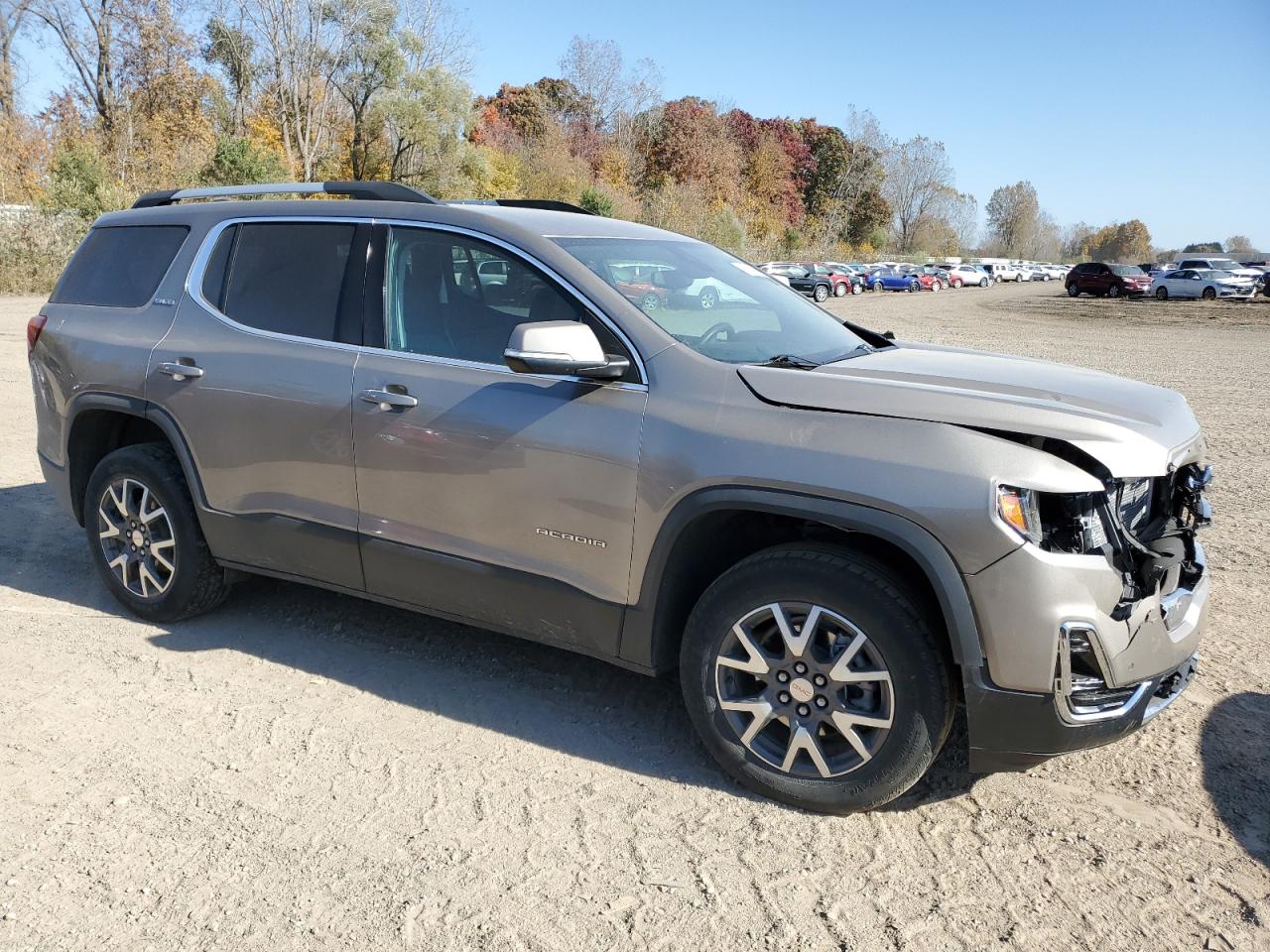 2022 GMC Acadia - Image 4