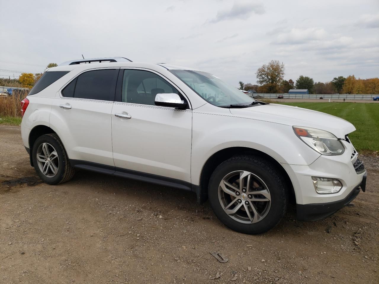 2016 Chevrolet Equinox - Image 4