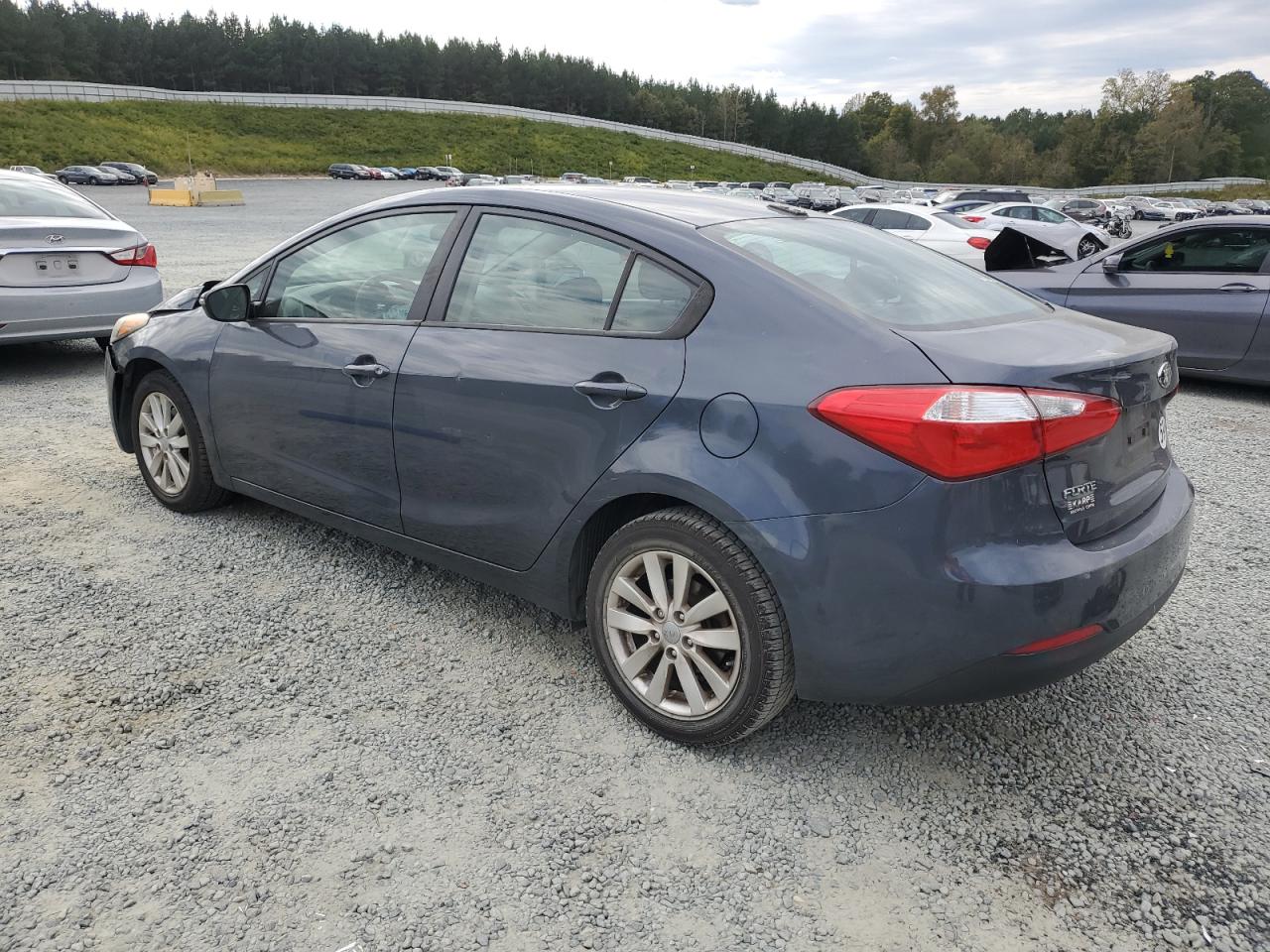 2015 Kia Forte - Image 2