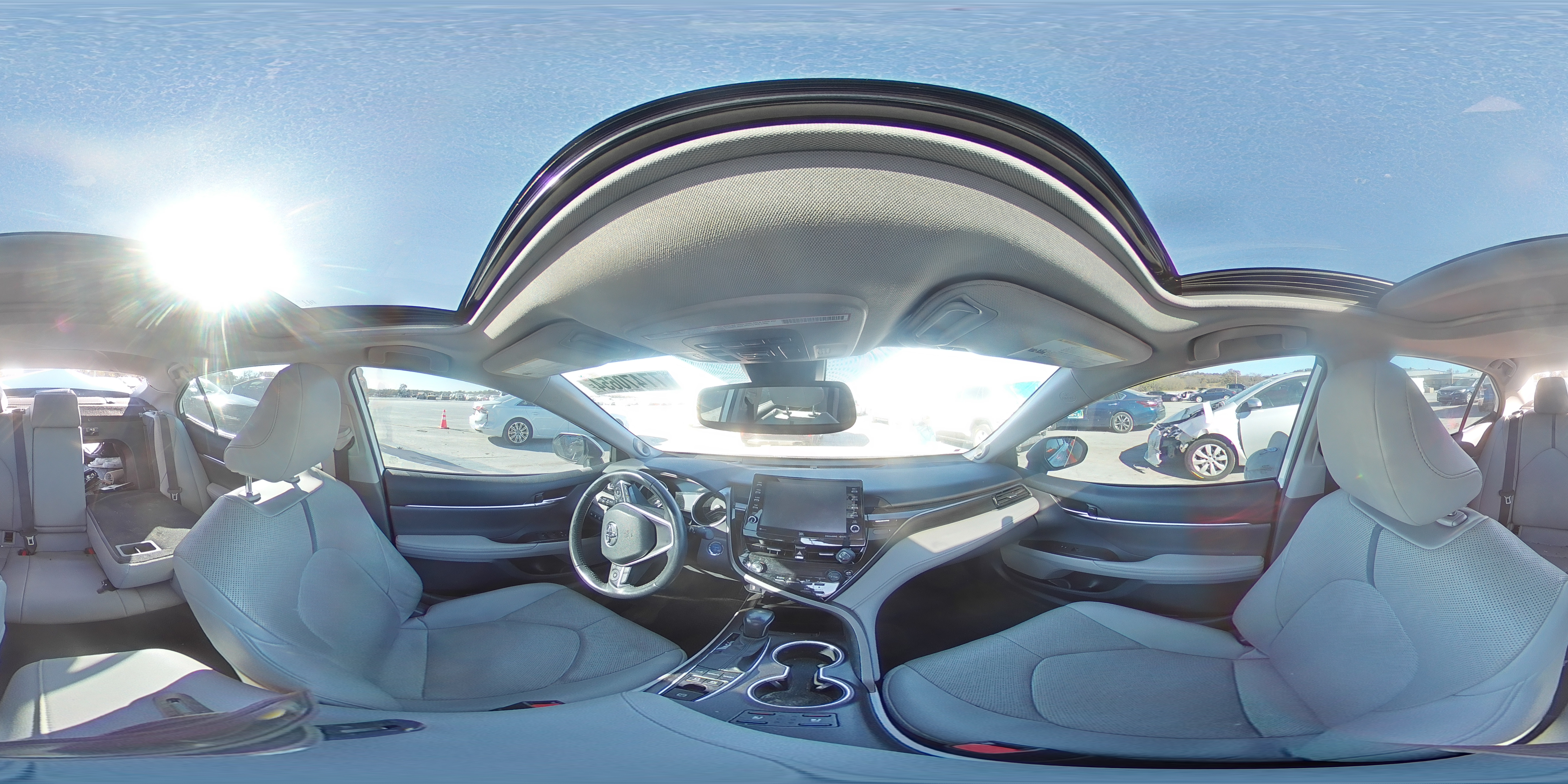 2021 Toyota Camry - Image 13