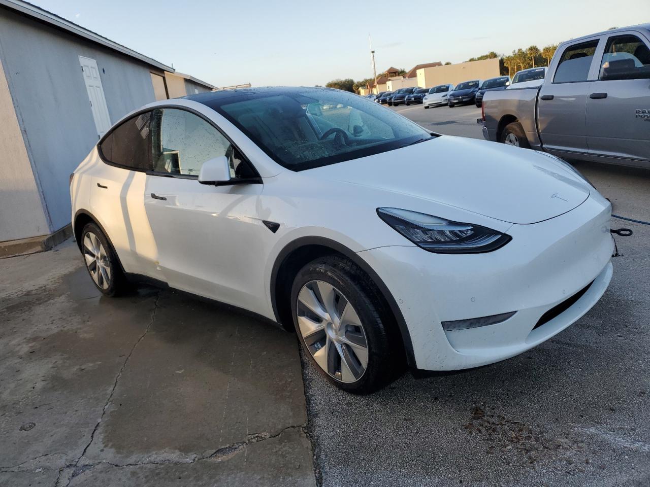 VIN 5YJYGDEE0LF006817 2020 TESLA MODEL Y no.4