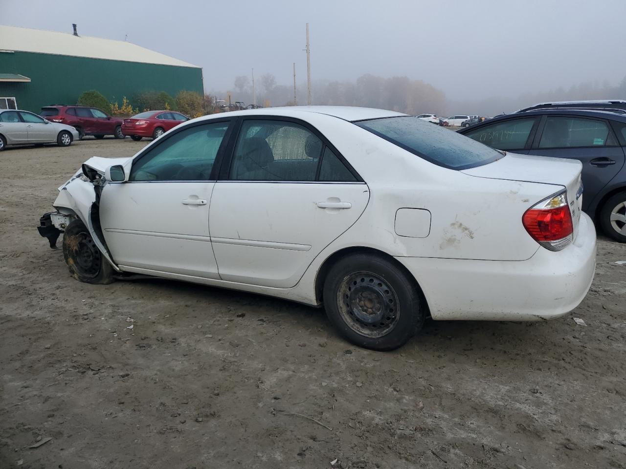 2005 Toyota Camry - Image 2