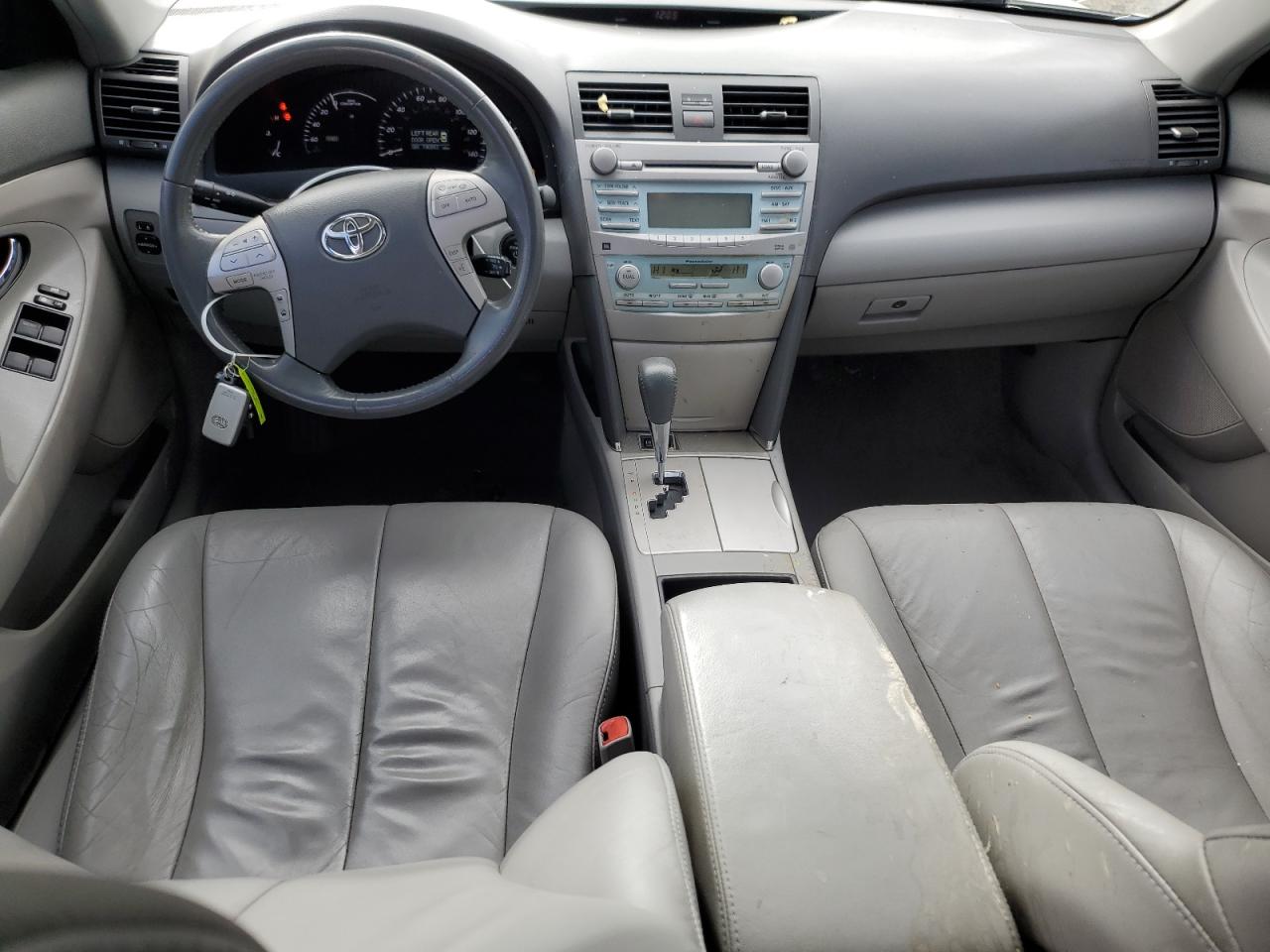 2009 Toyota Camry - Image 8