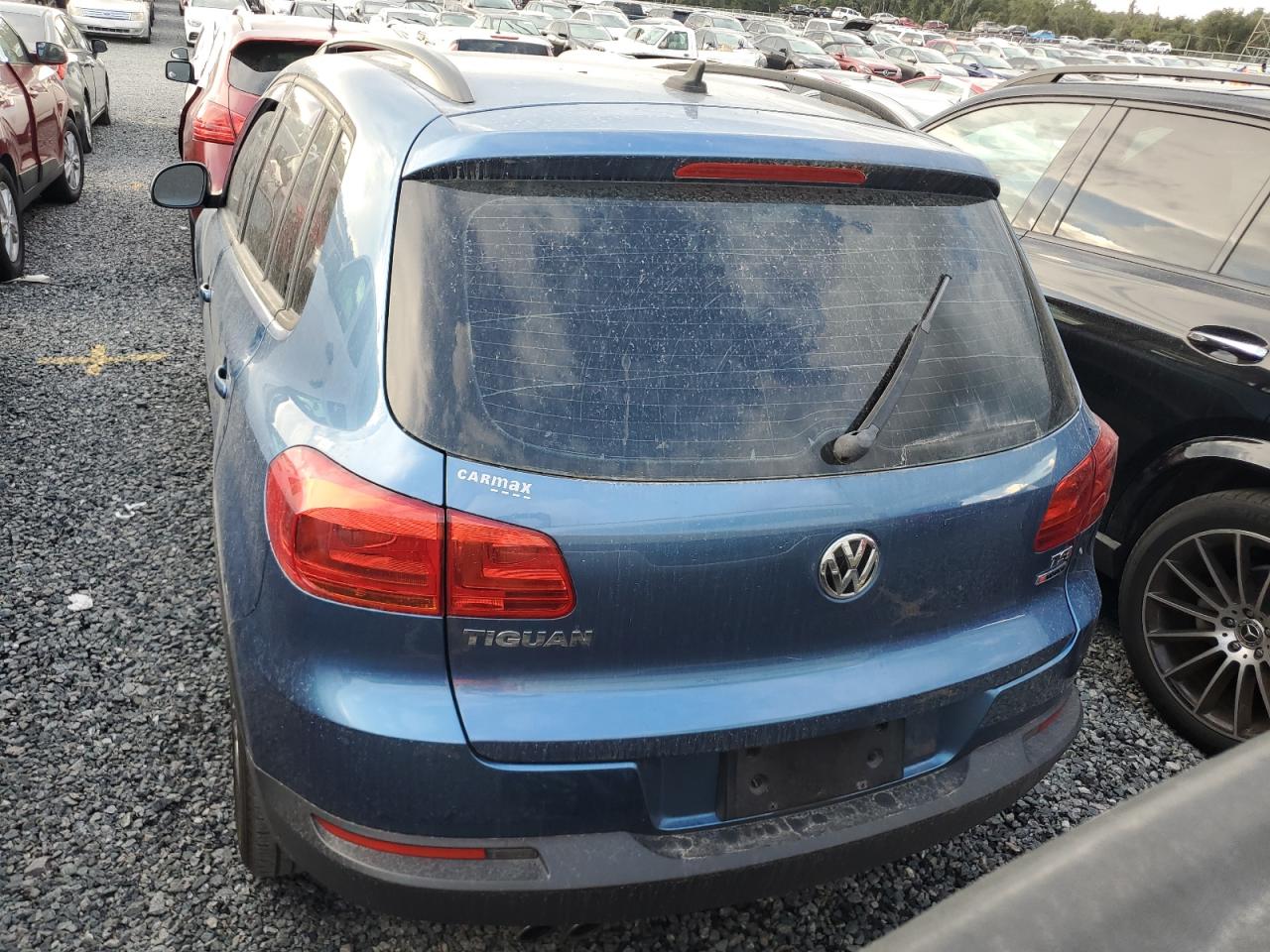 WVGBV7AX2HK012791 2017 Volkswagen Tiguan S