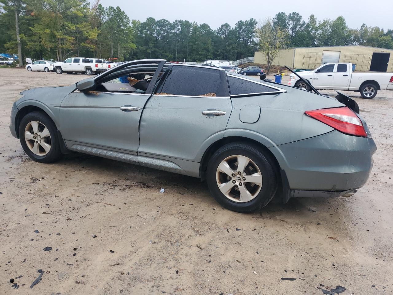 2010 Honda Accord - Image 2