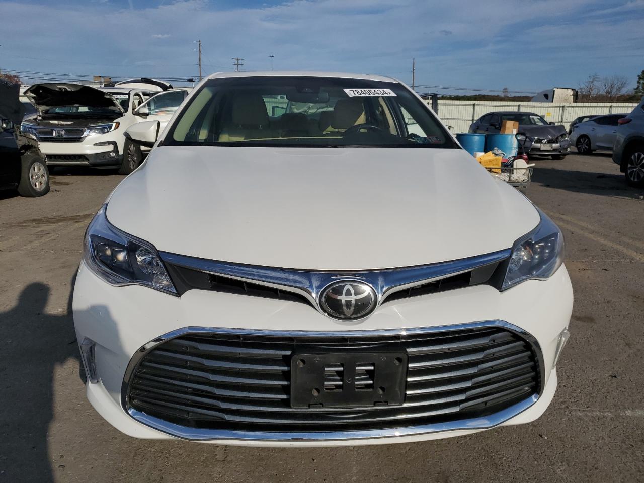 2017 Toyota Avalon - Image 5