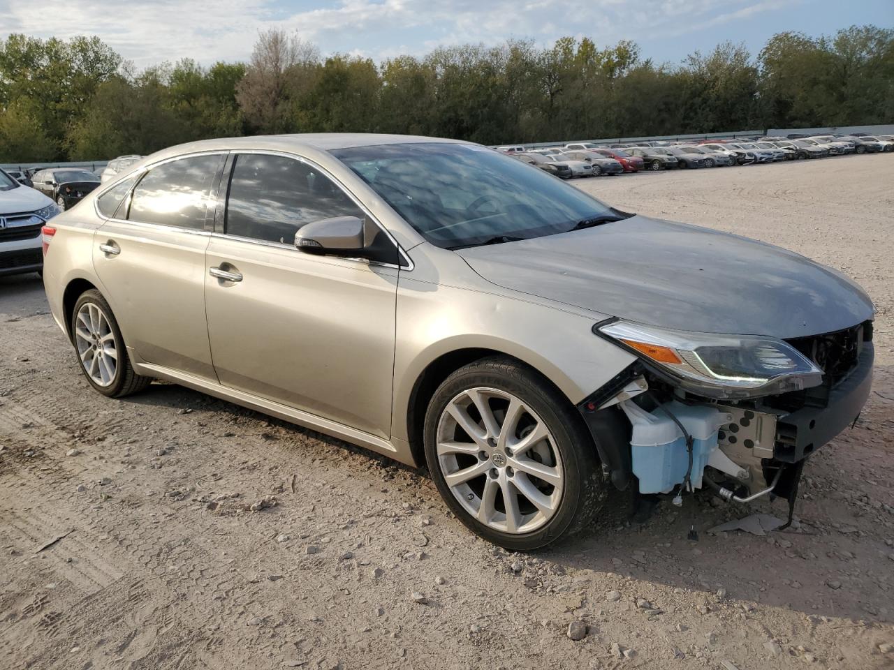 2014 Toyota Avalon - Image 4