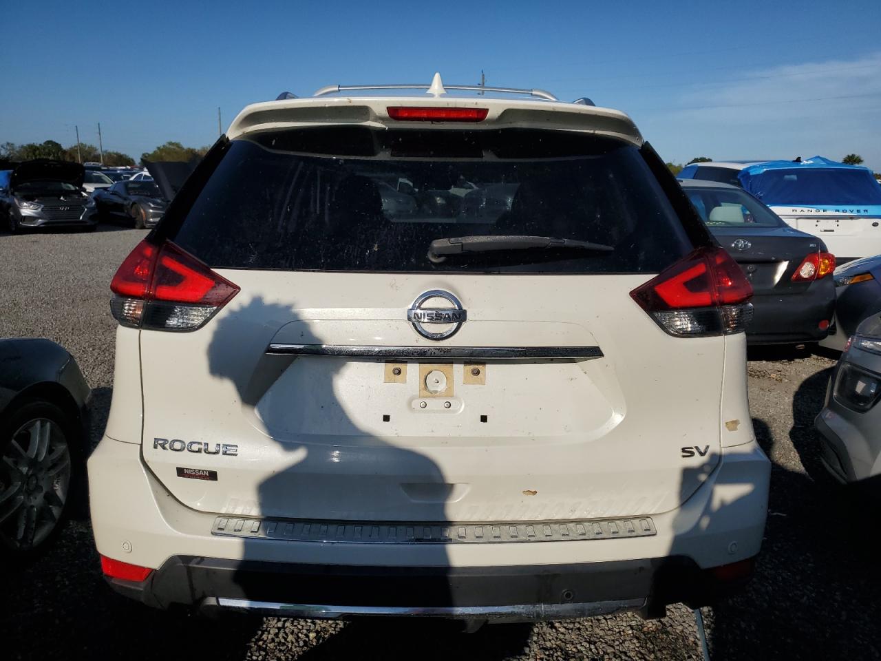 2019 Nissan Rogue S VIN: JN8AT2MT6KW256871 Lot: 73823274