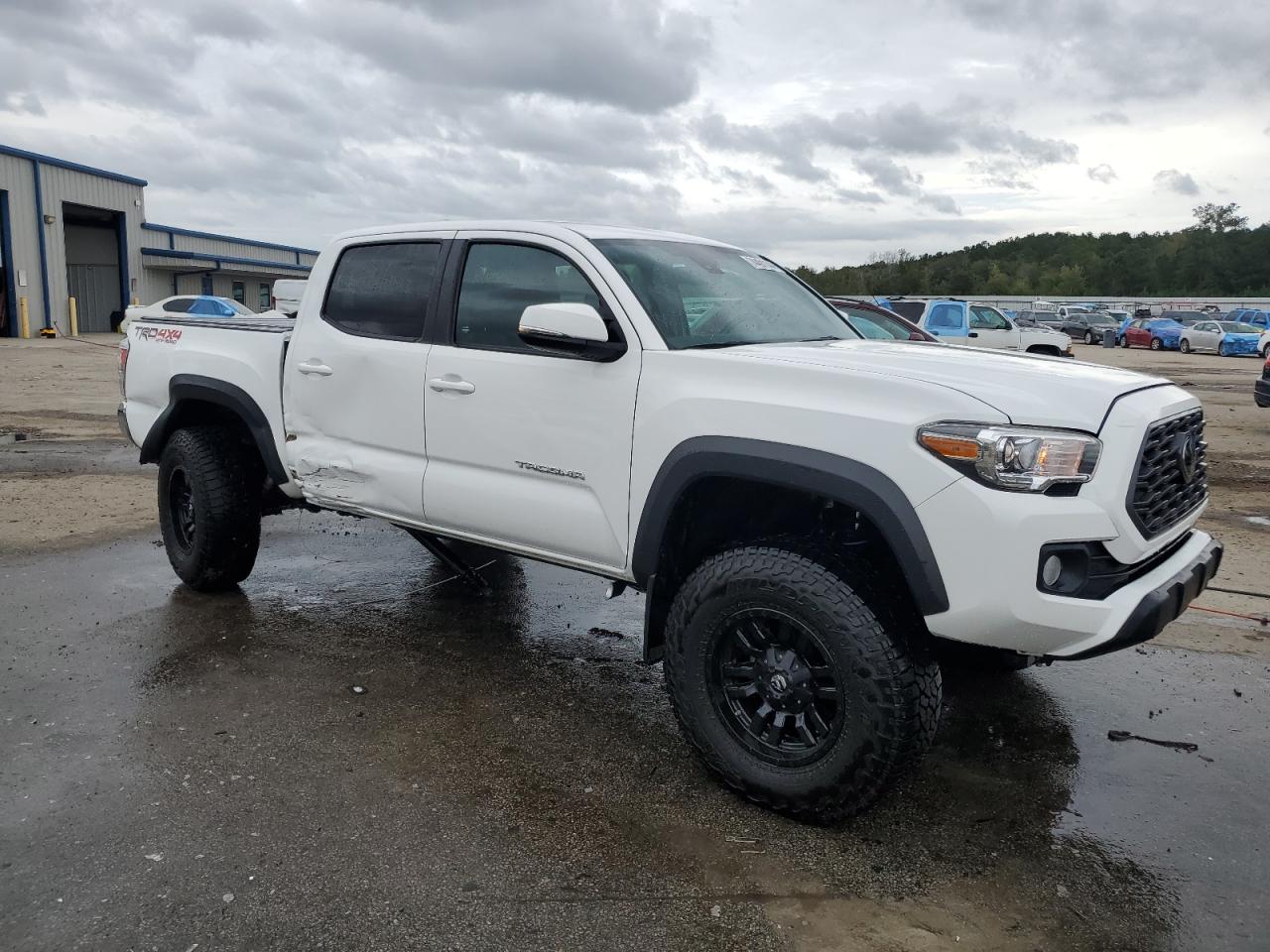 2020 Toyota Tacoma - Image 4