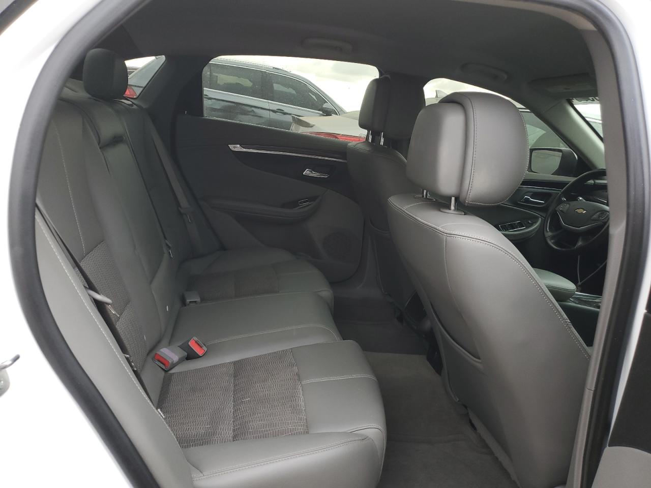 2014 Chevrolet Impala - Image 10