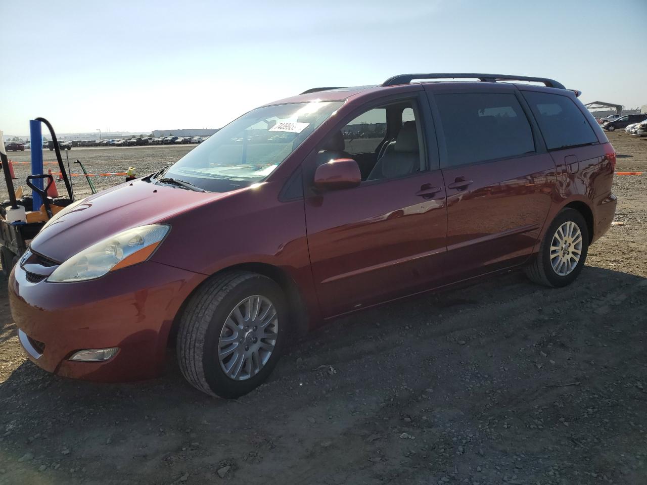 2007 Toyota Sienna - Image 1