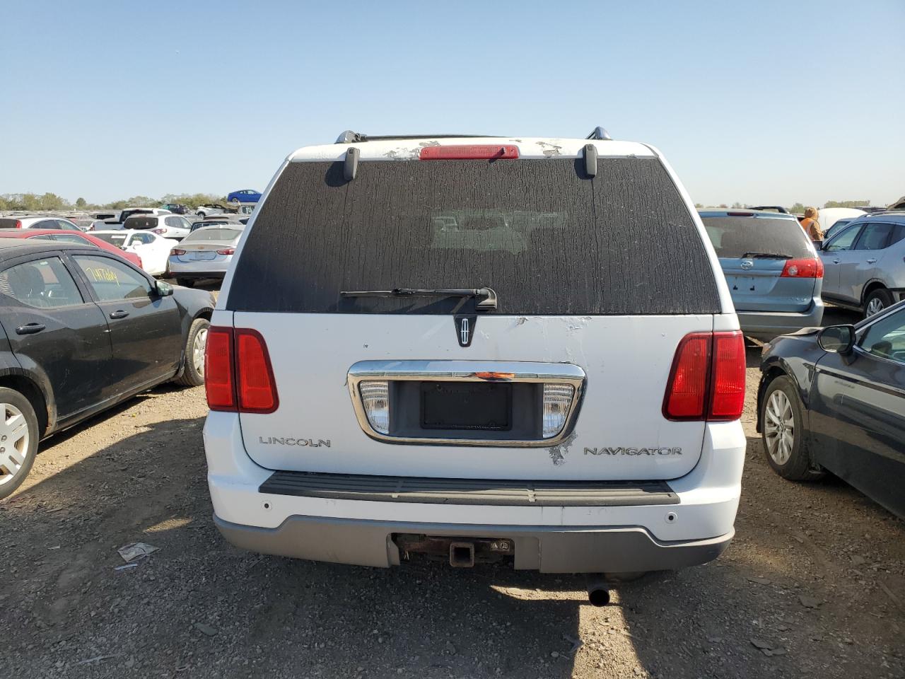 2003 Lincoln Navigator VIN: 5LMFU28R33LJ30766 Lot: 74370994