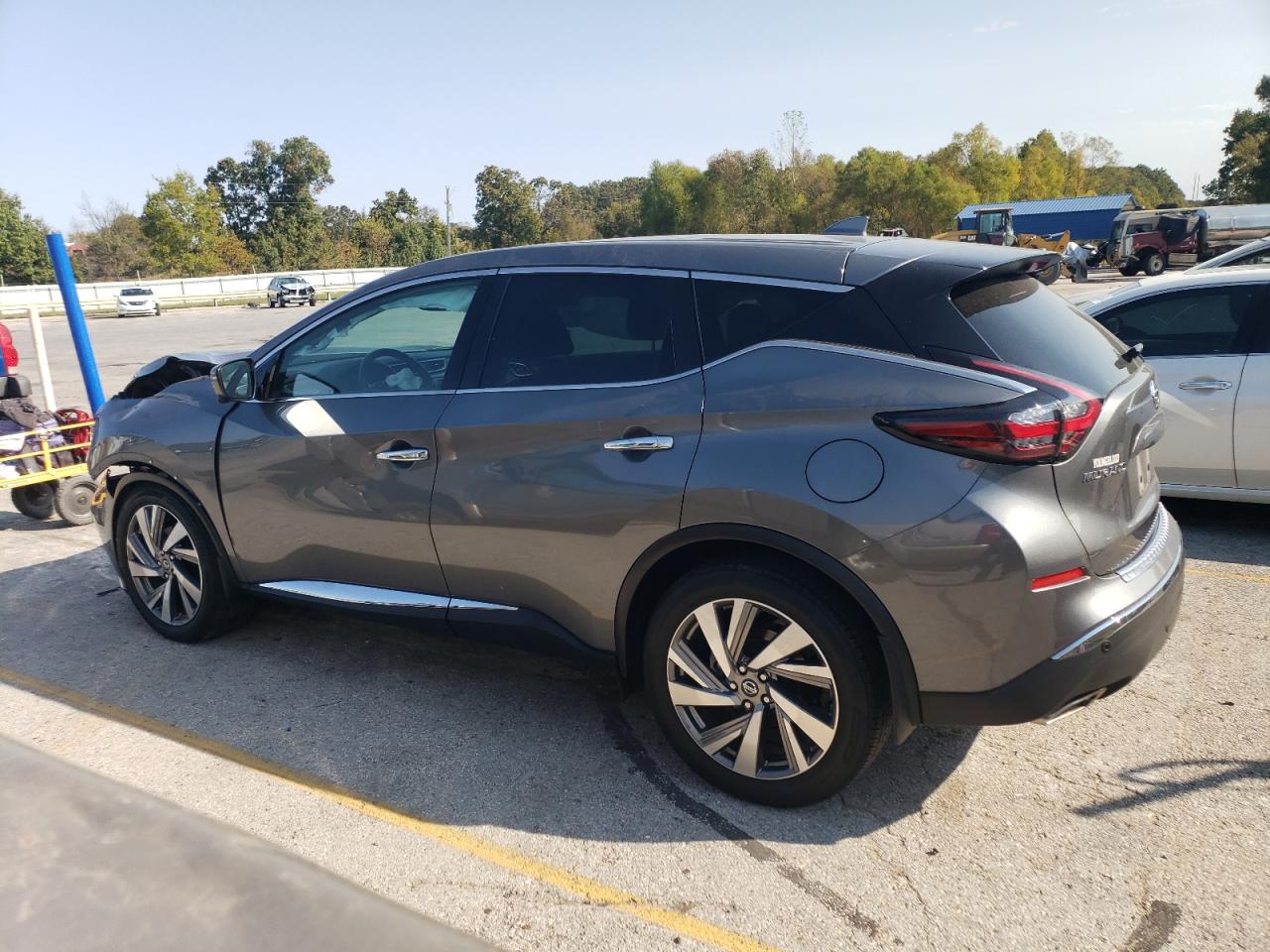 2021 Nissan Murano - Image 2