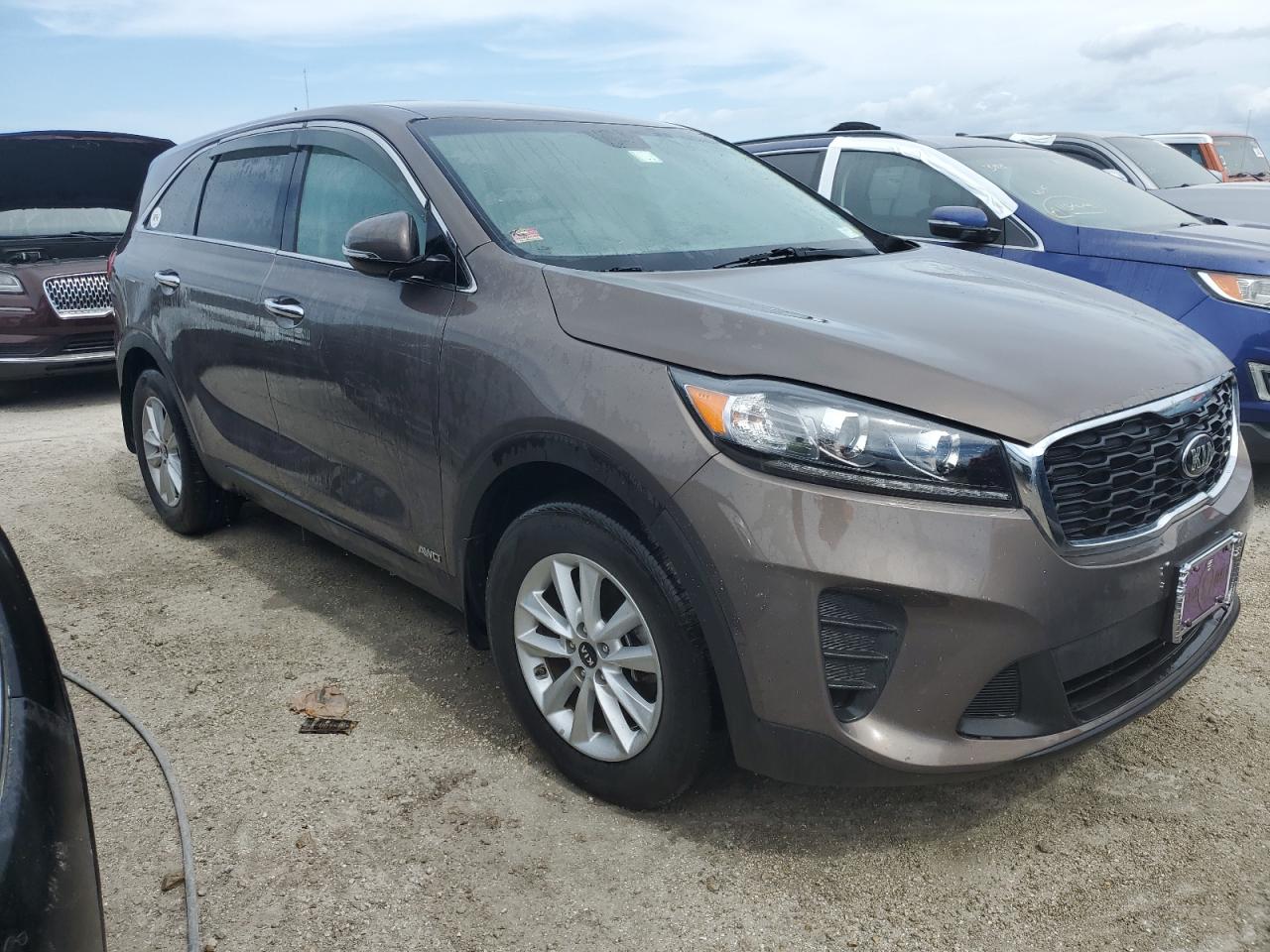 2019 Kia Sorento - Image 4