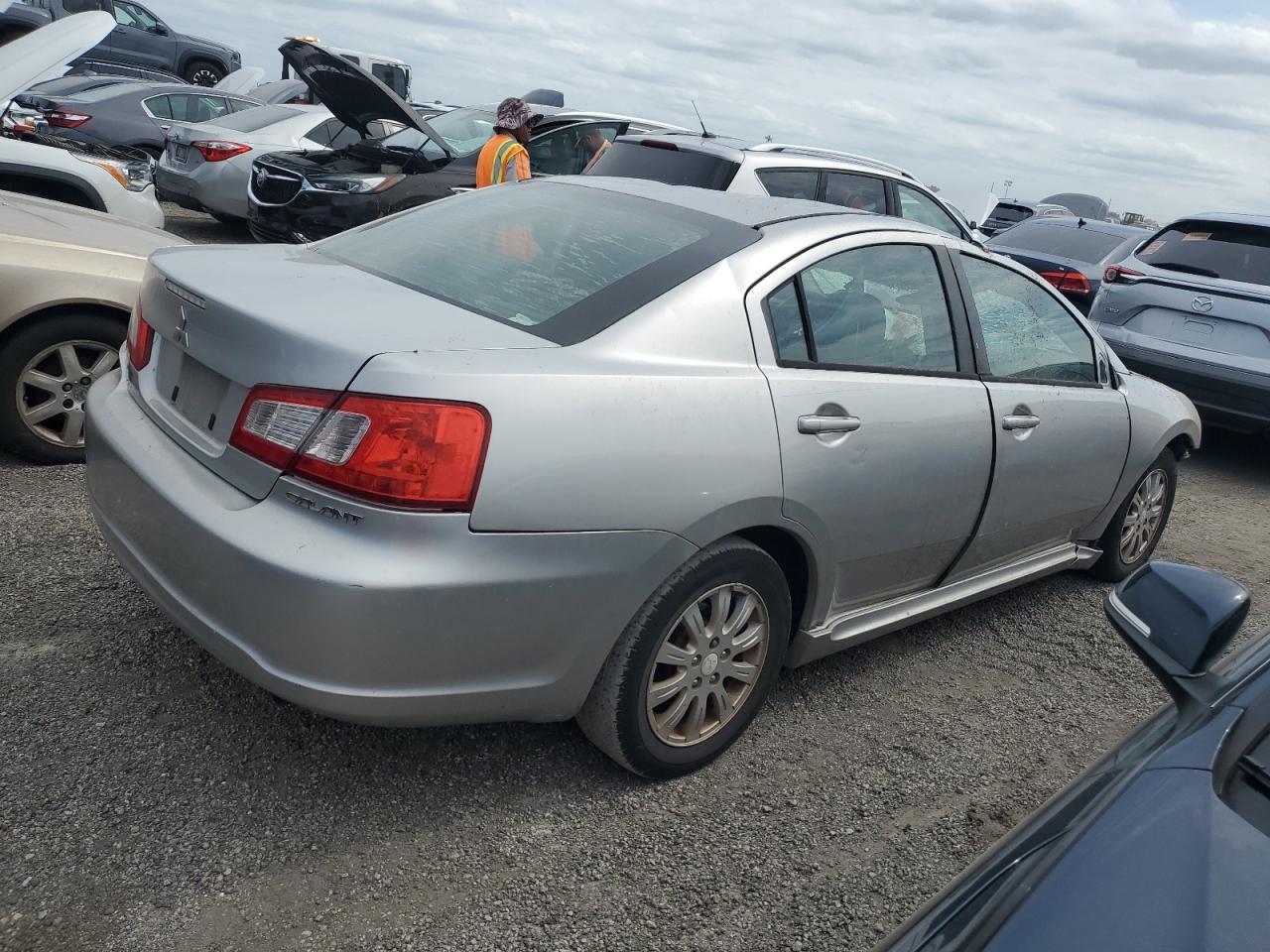 2010 Mitsubishi Galant Fe VIN: 4A32B2FF3AE010226 Lot: 76154384