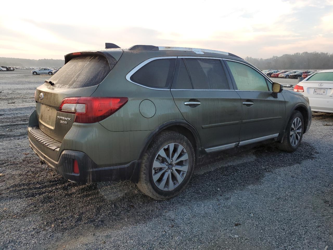 2018 Subaru Outback - Image 3