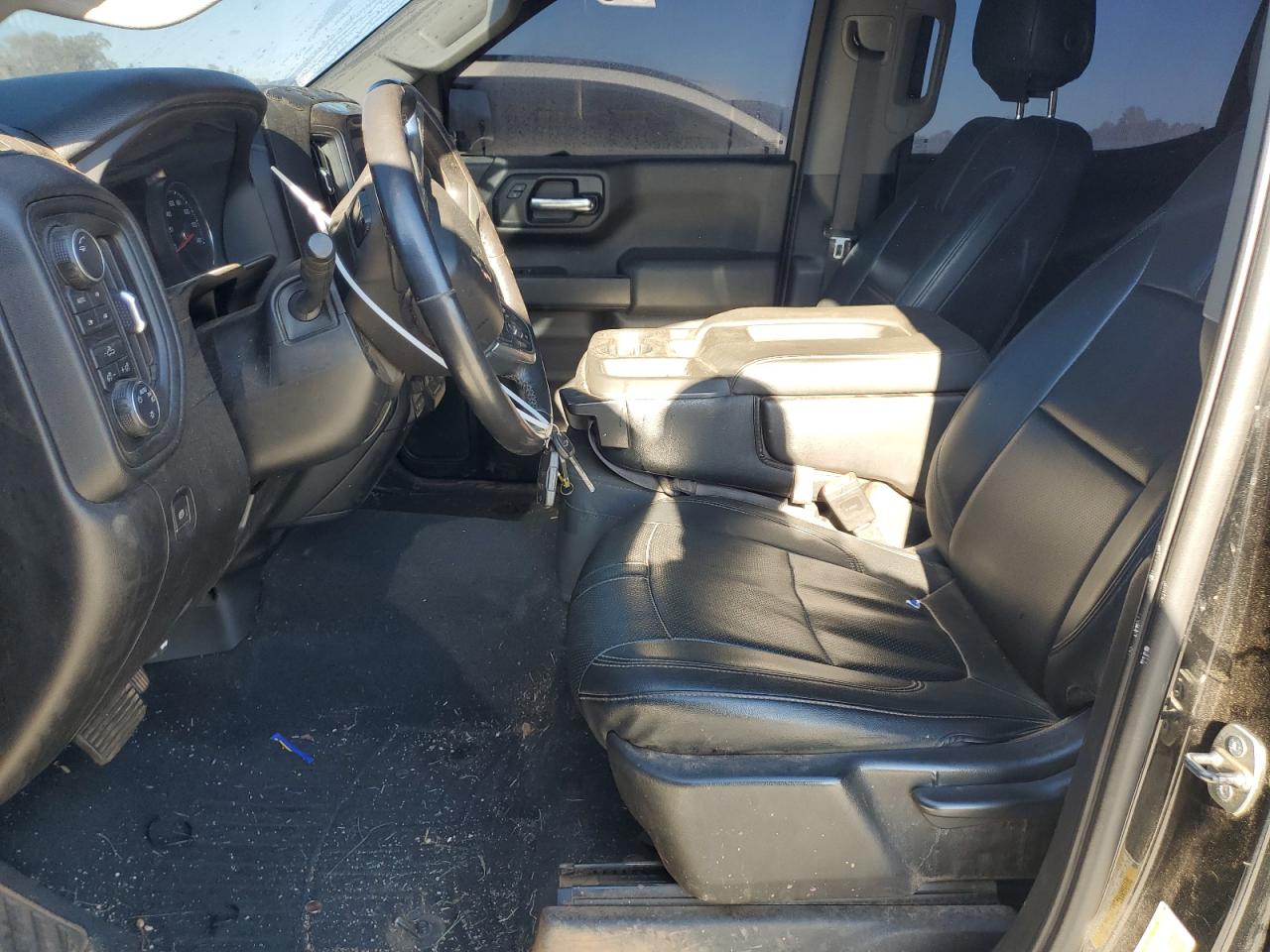 2020 Chevrolet Silverado - Image 7