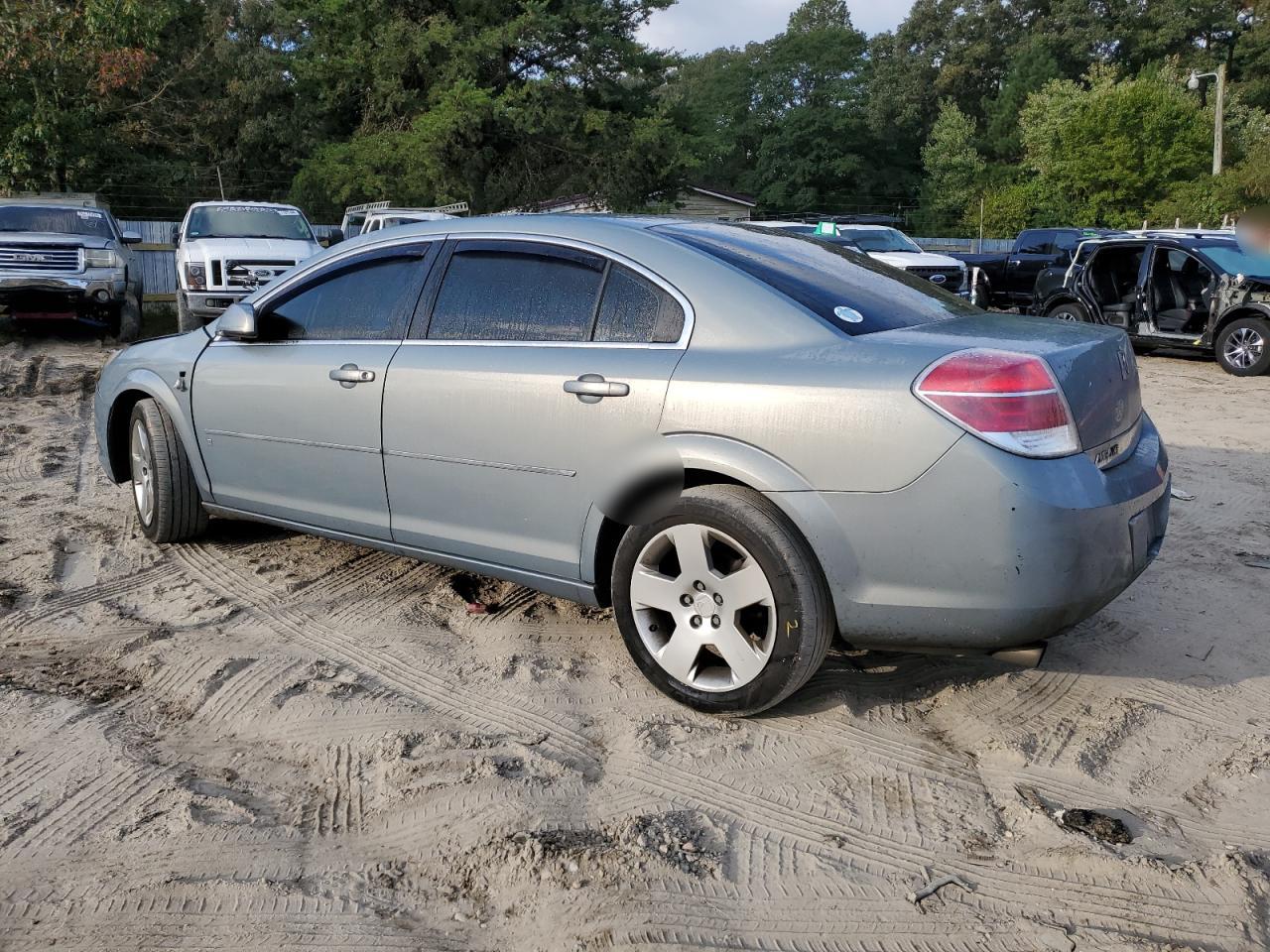 2007 Saturn Aura - Image 2