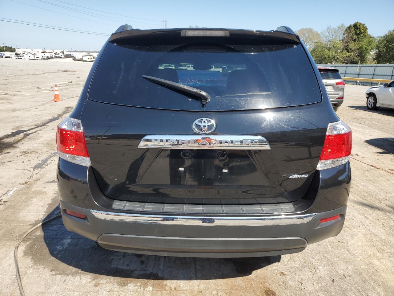 5TDDK3EH8DS210280 2013 Toyota Highlander Limited