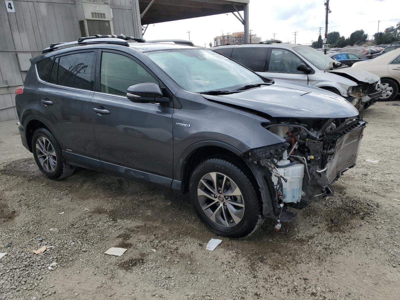 2017 Toyota RAV 4 - Image 4