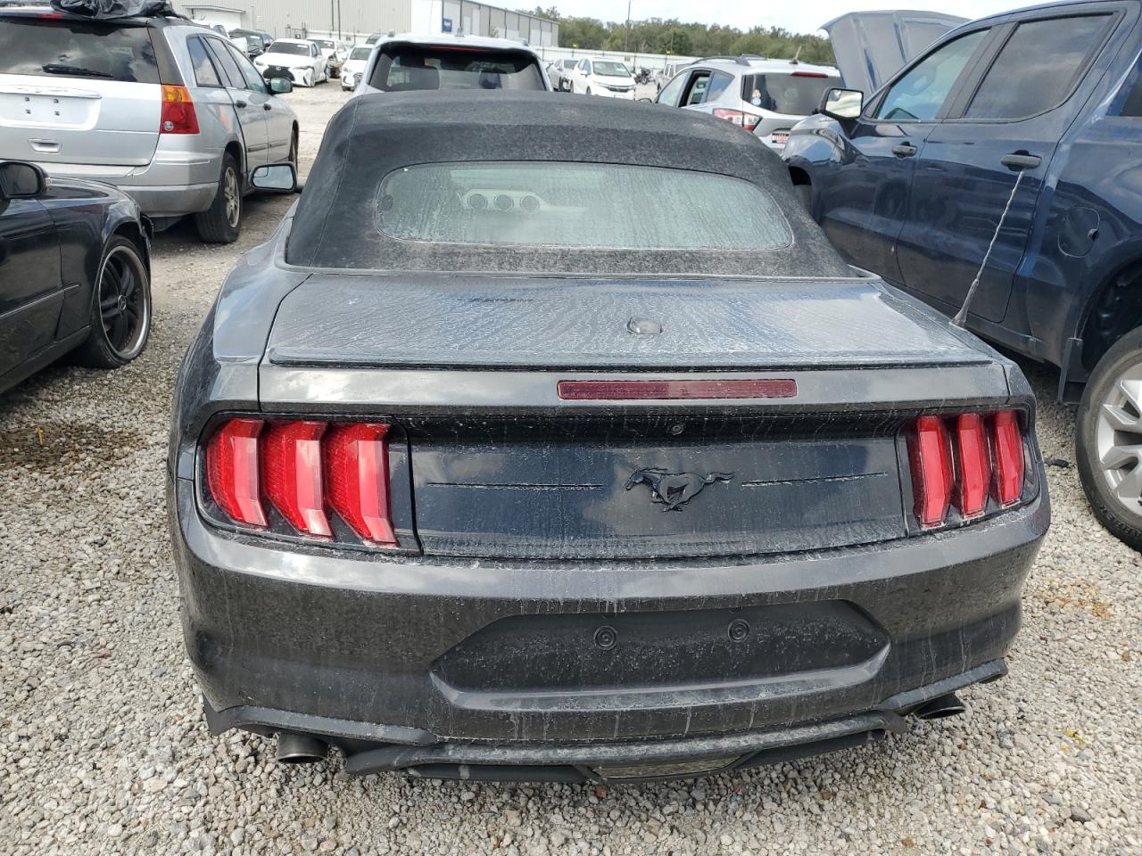 2018 Ford Mustang VIN: 1FATP8UH2J5124255 Lot: 76200244