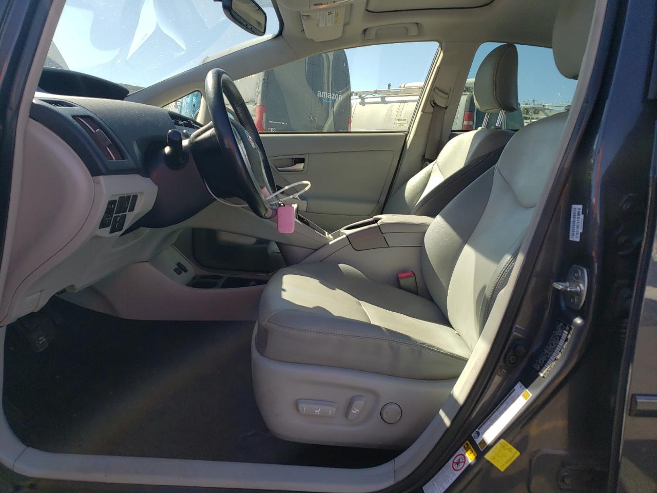 2013 Toyota Prius - Image 7