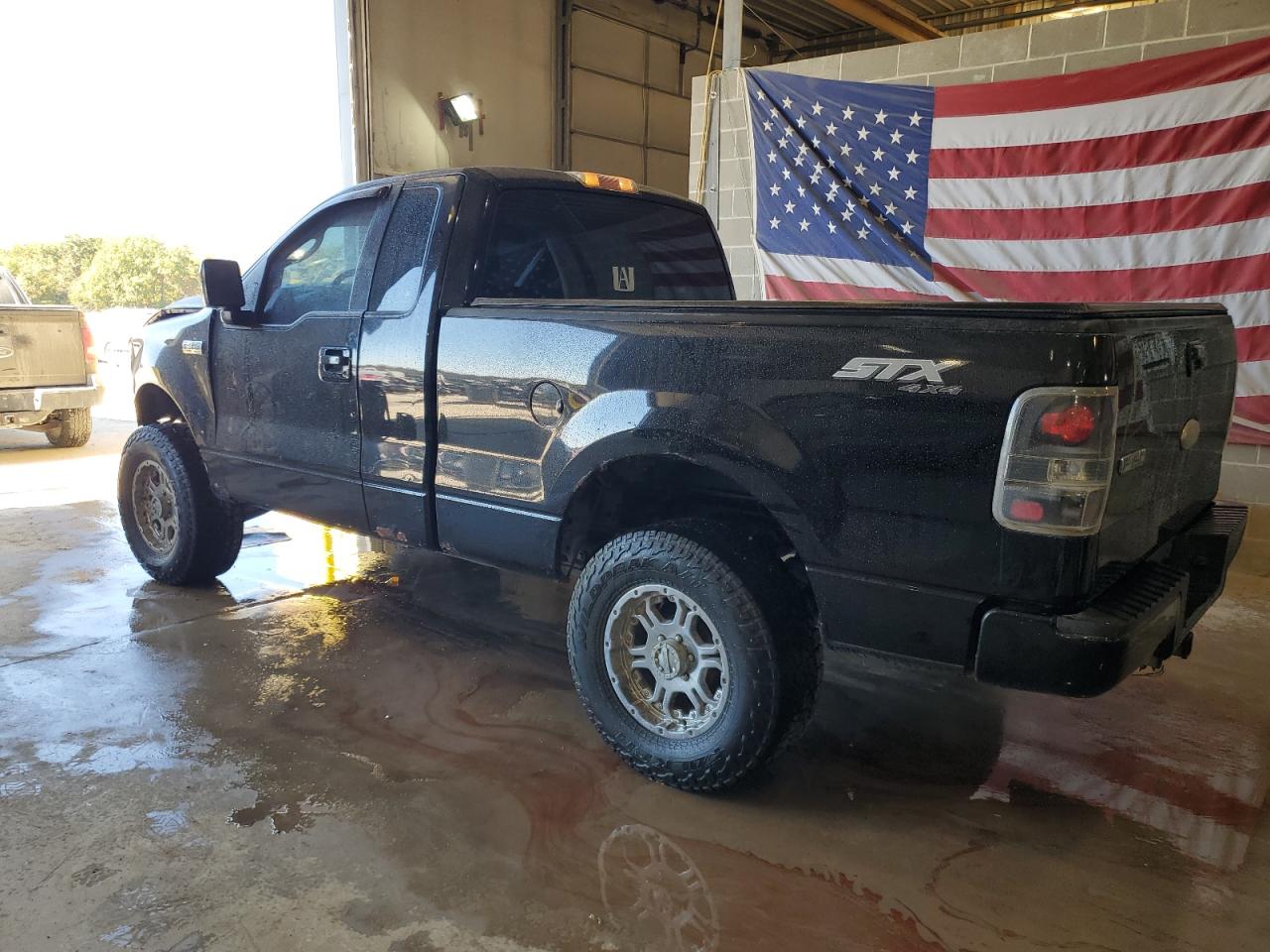 2006 Ford F-150 - Image 2