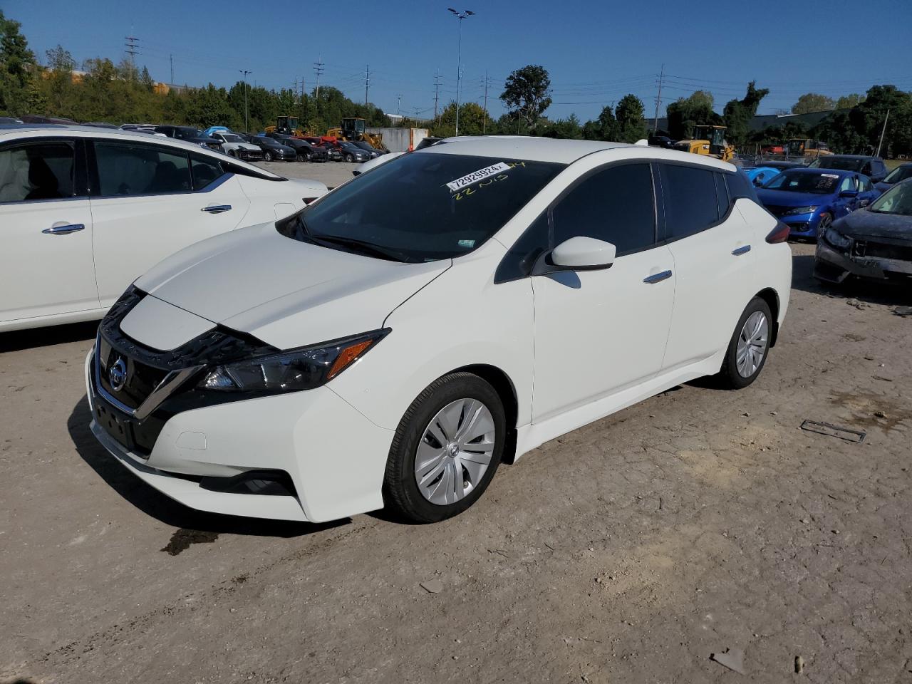 2022 Nissan Leaf - Image 1