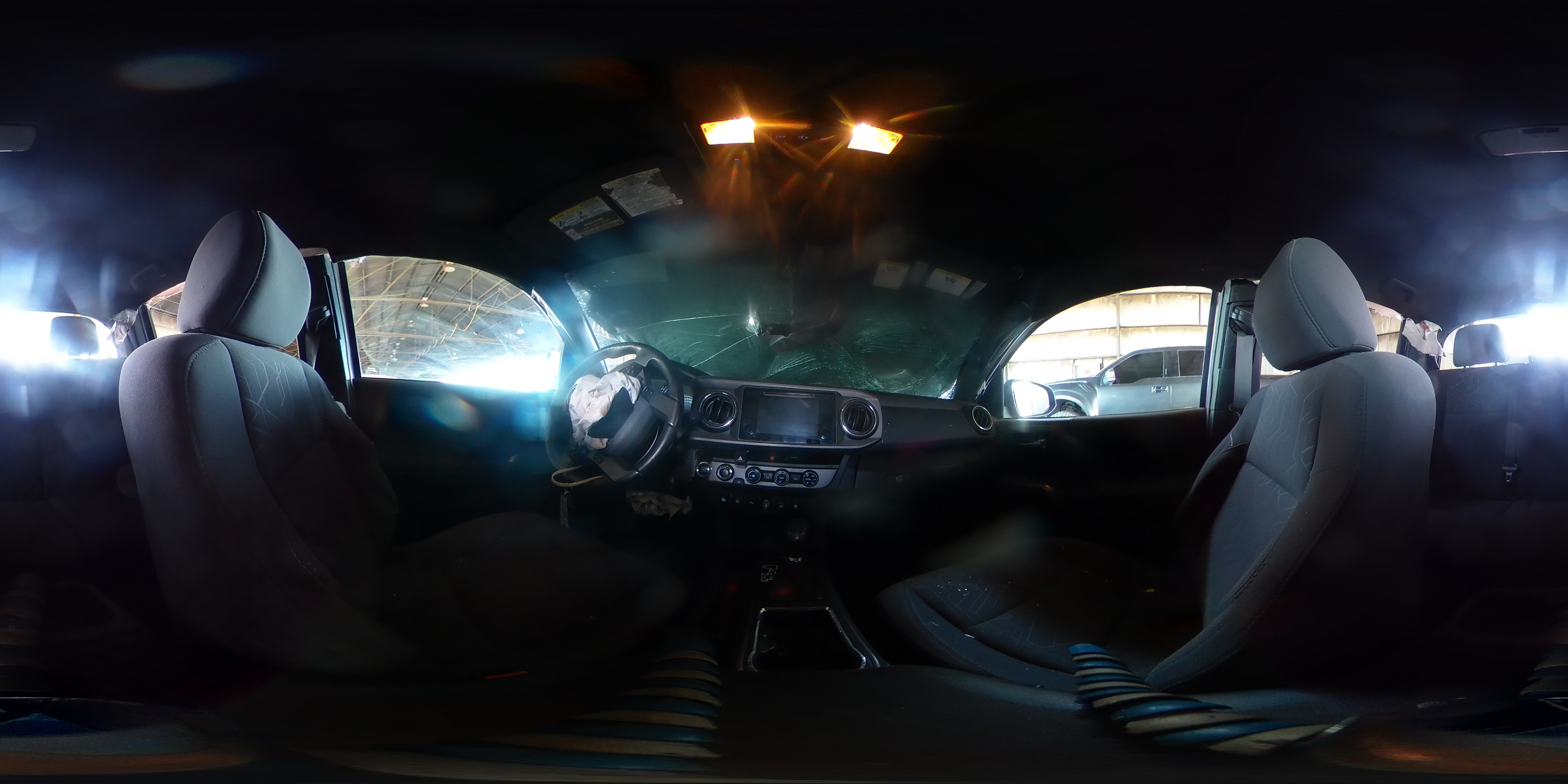 2018 Toyota Tacoma - Image 13