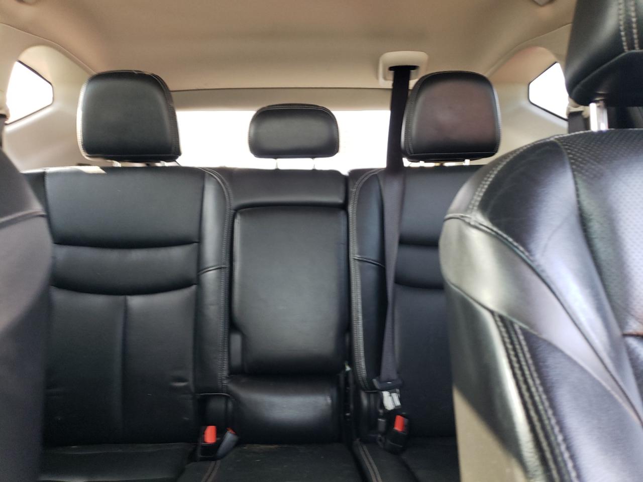 2015 Nissan Murano - Image 10