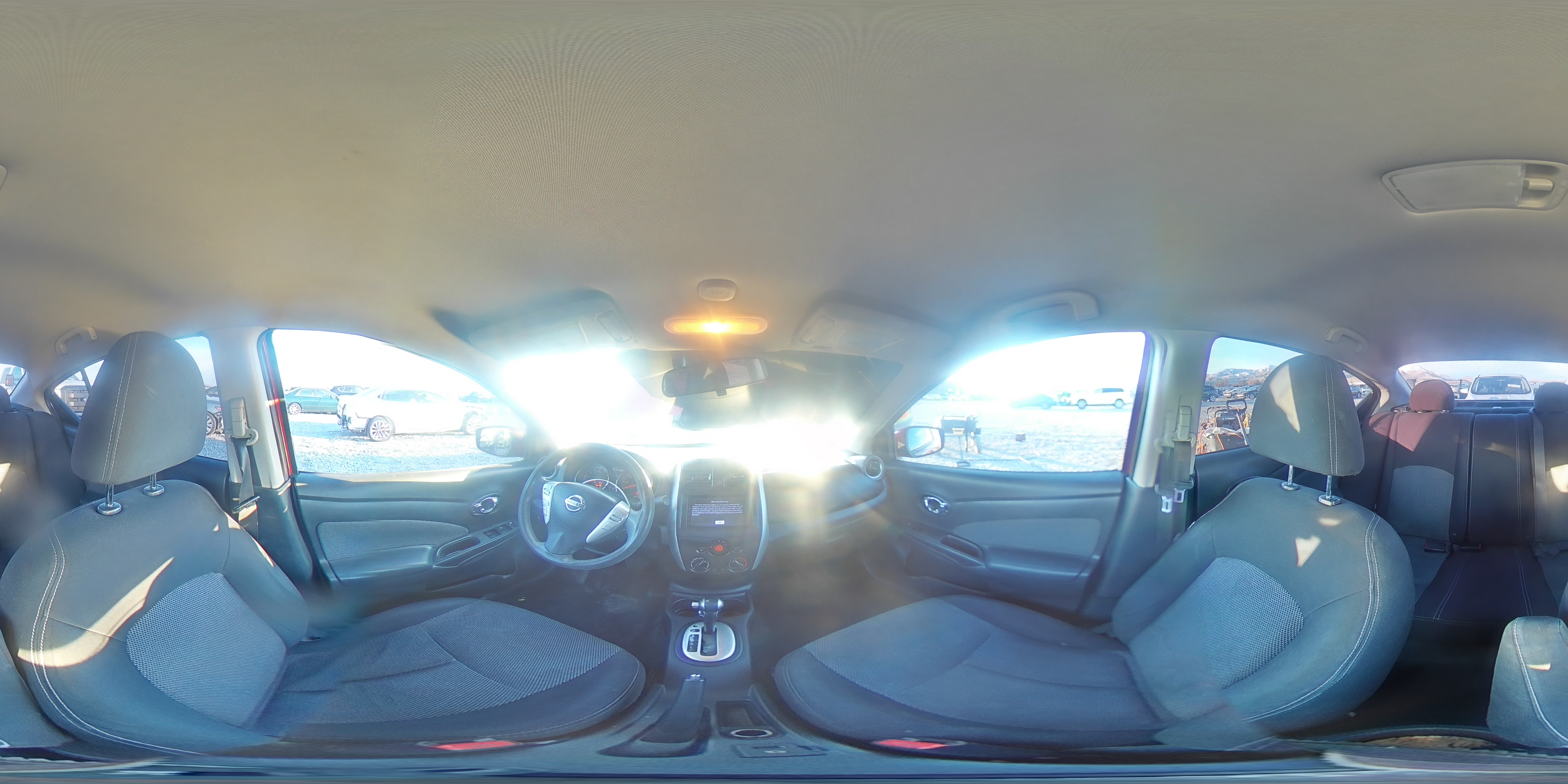 2015 Nissan Versa - Image 14