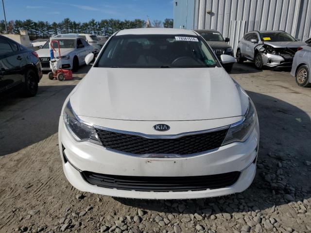  KIA OPTIMA 2017 Білий