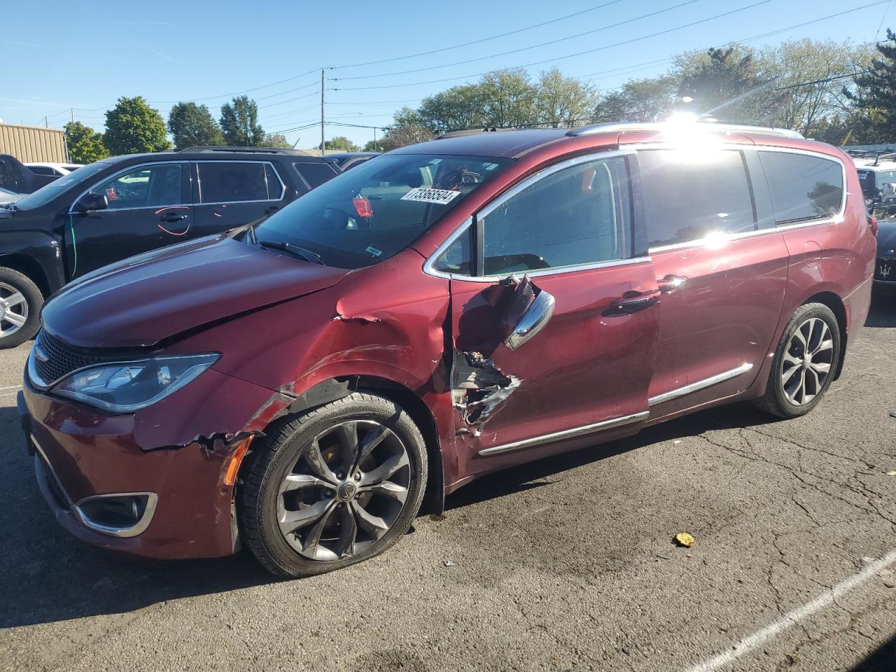 2018 Chrysler Pacifica - Image 1