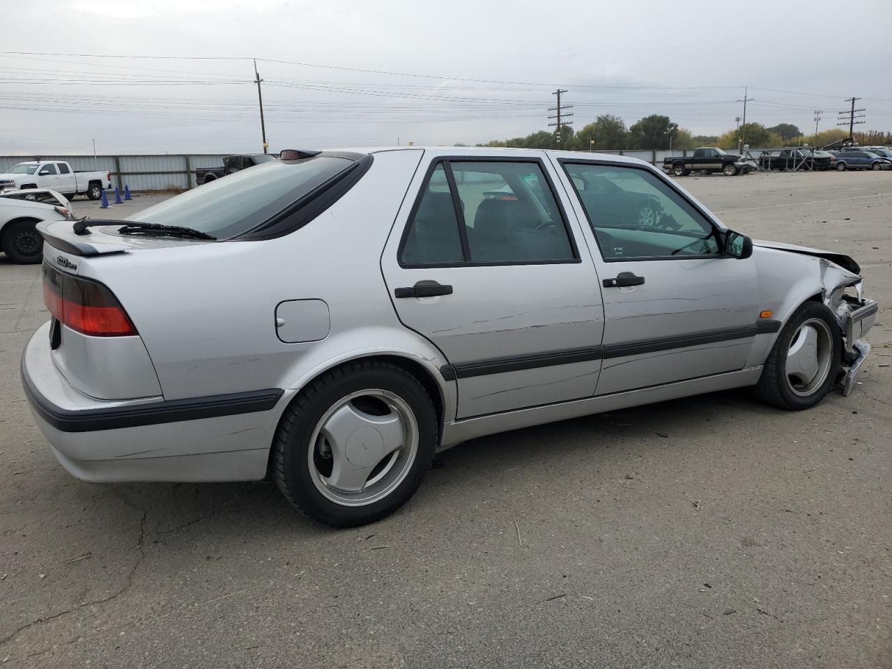 1995 Saab 9000 - Image 3