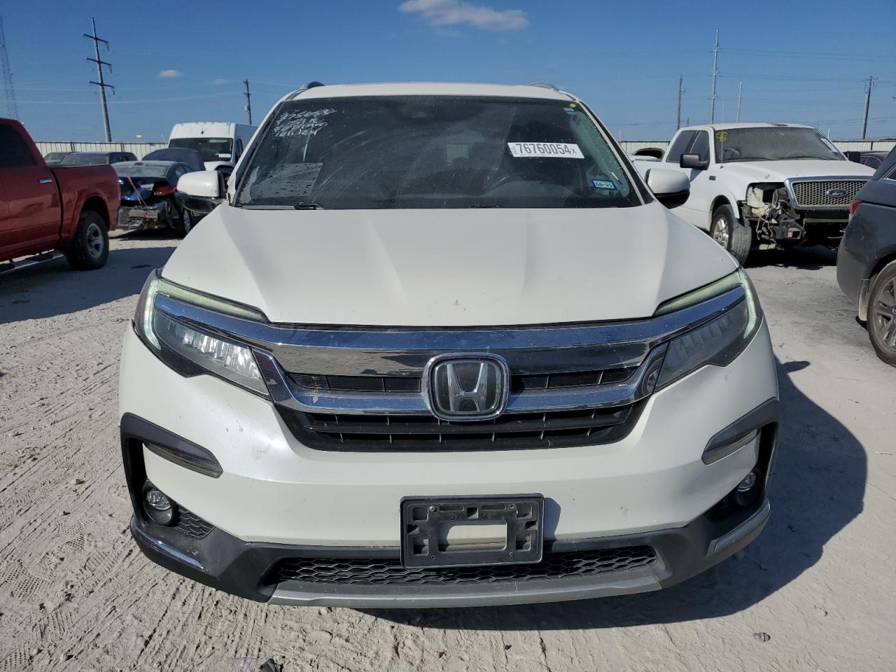 2019 Honda Pilot - Image 5