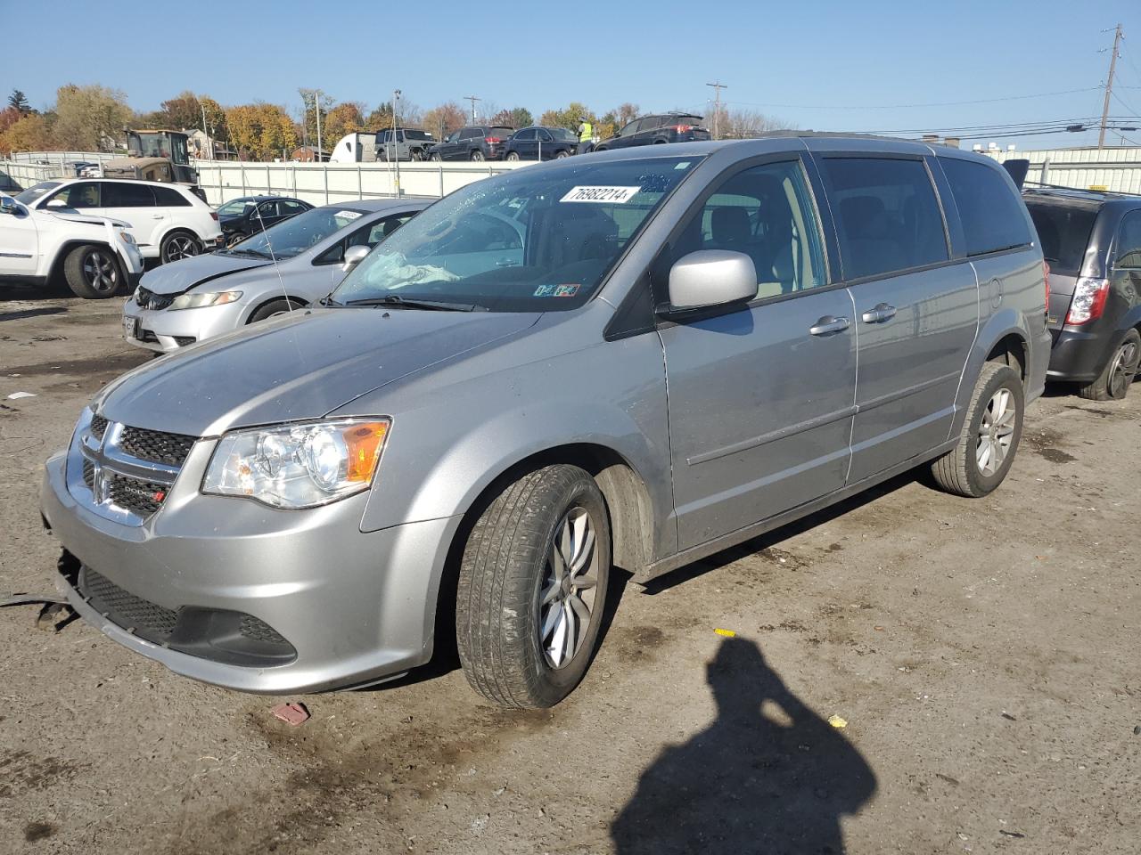 2016 Dodge Caravan - Image 1