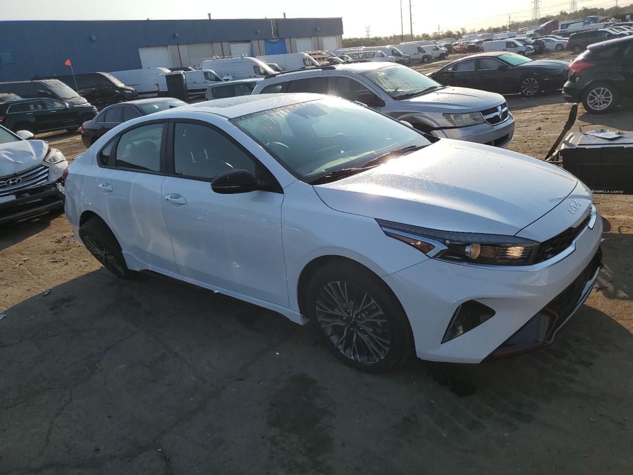 2024 Kia Forte - Image 4